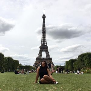 Meet your Posher, Cassandra